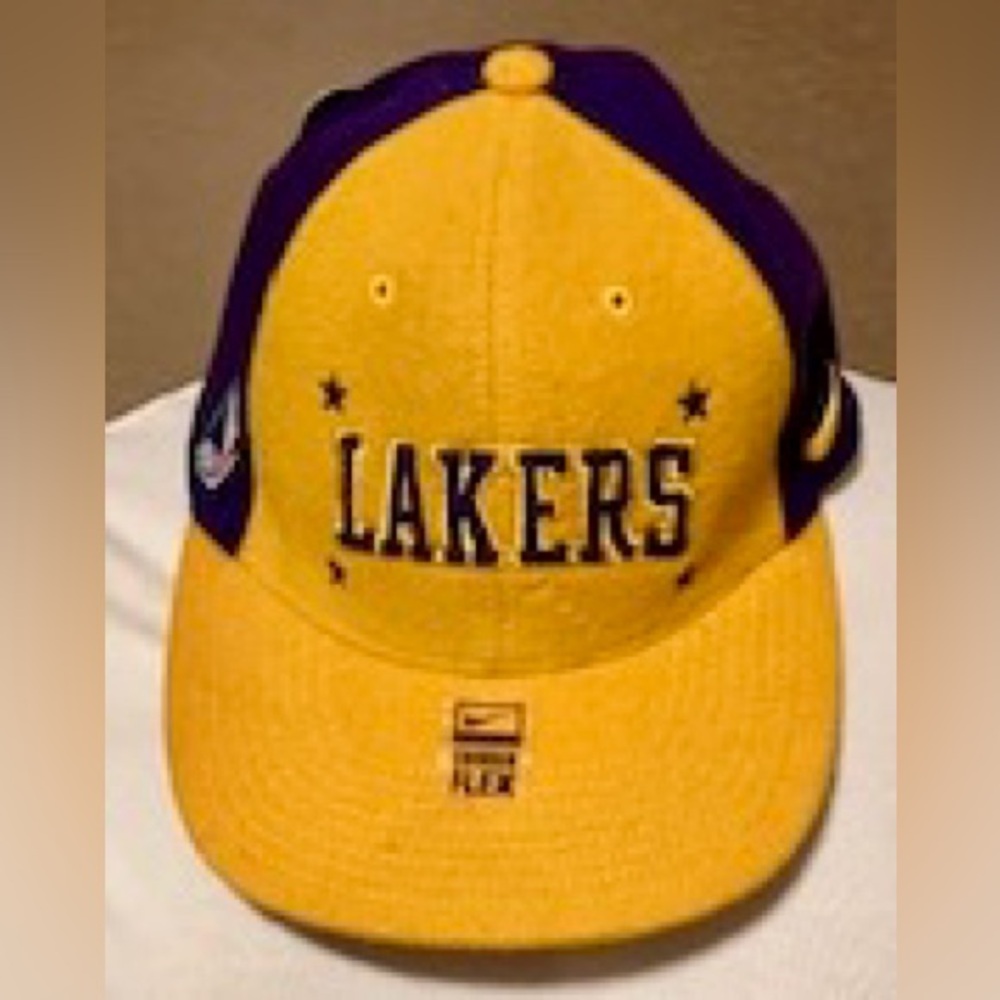 Nike  Lakers Cap - Yellow and Purple